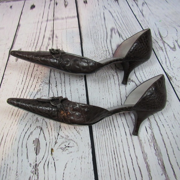 Marc Fisher Genna D'Orsay alligator print pumps - Picture 4 of 8